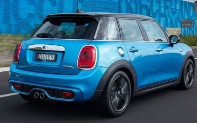 Are Mini Coopers safe in an accident